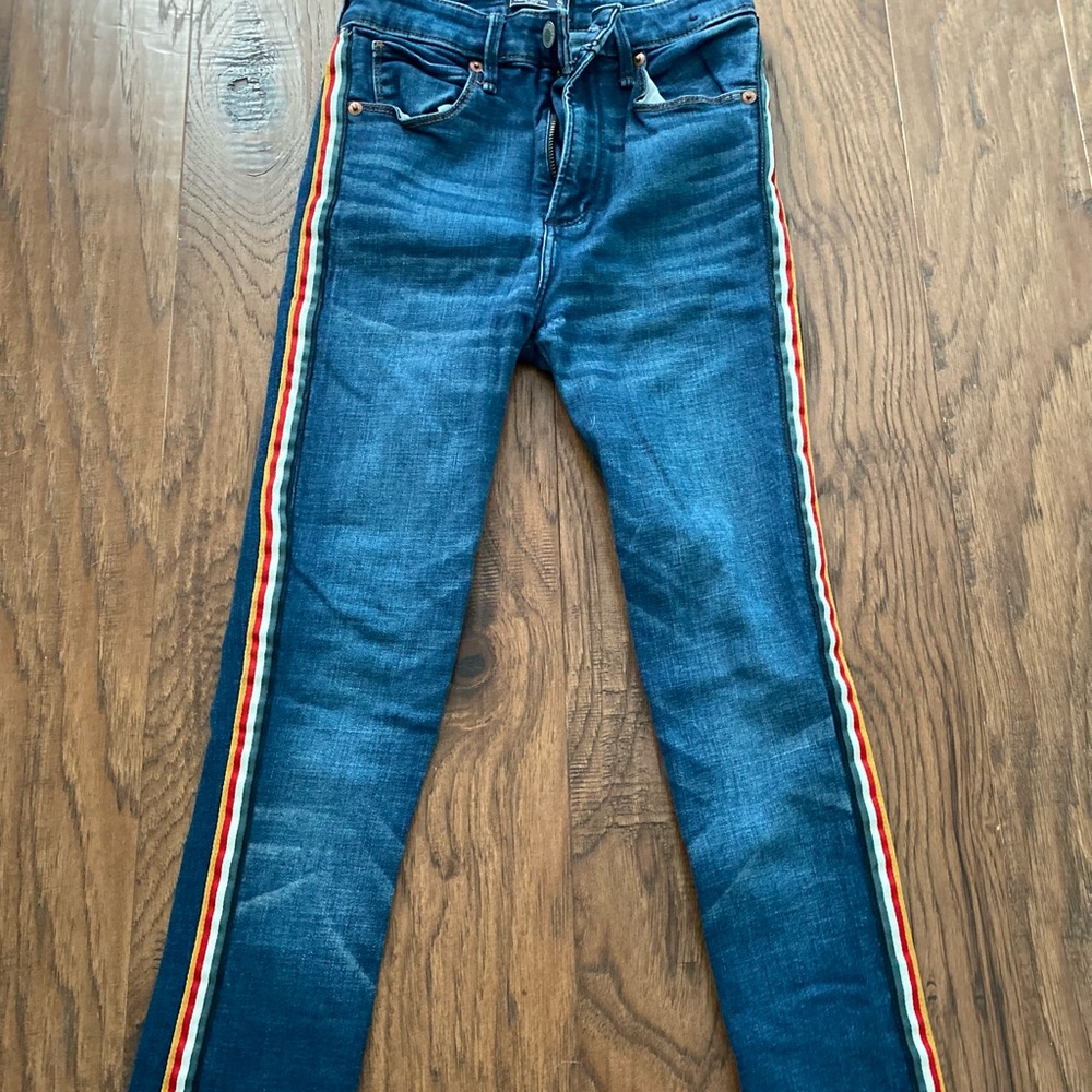 Abercrombie and Fitch Women’s Skinny Jeans, Size 24/00